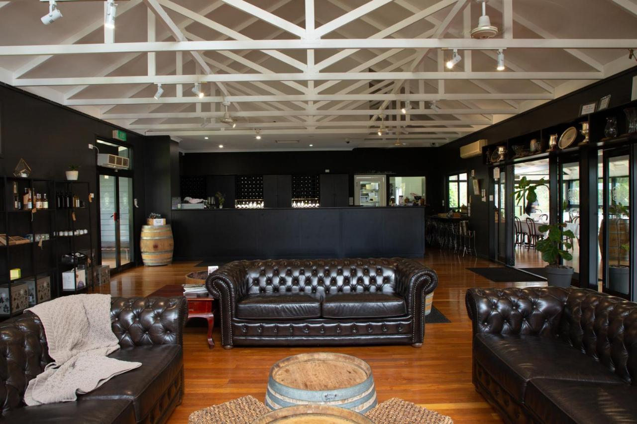Silkwood Estate Villa เพมเบอร์ตัน ภายนอก รูปภาพ